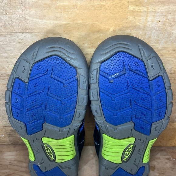 Keen H2 Newport REFLECTIVE Womens Size 7.5 Sandals Shoes Closed Toe Blue Green - Picture 8 of 9